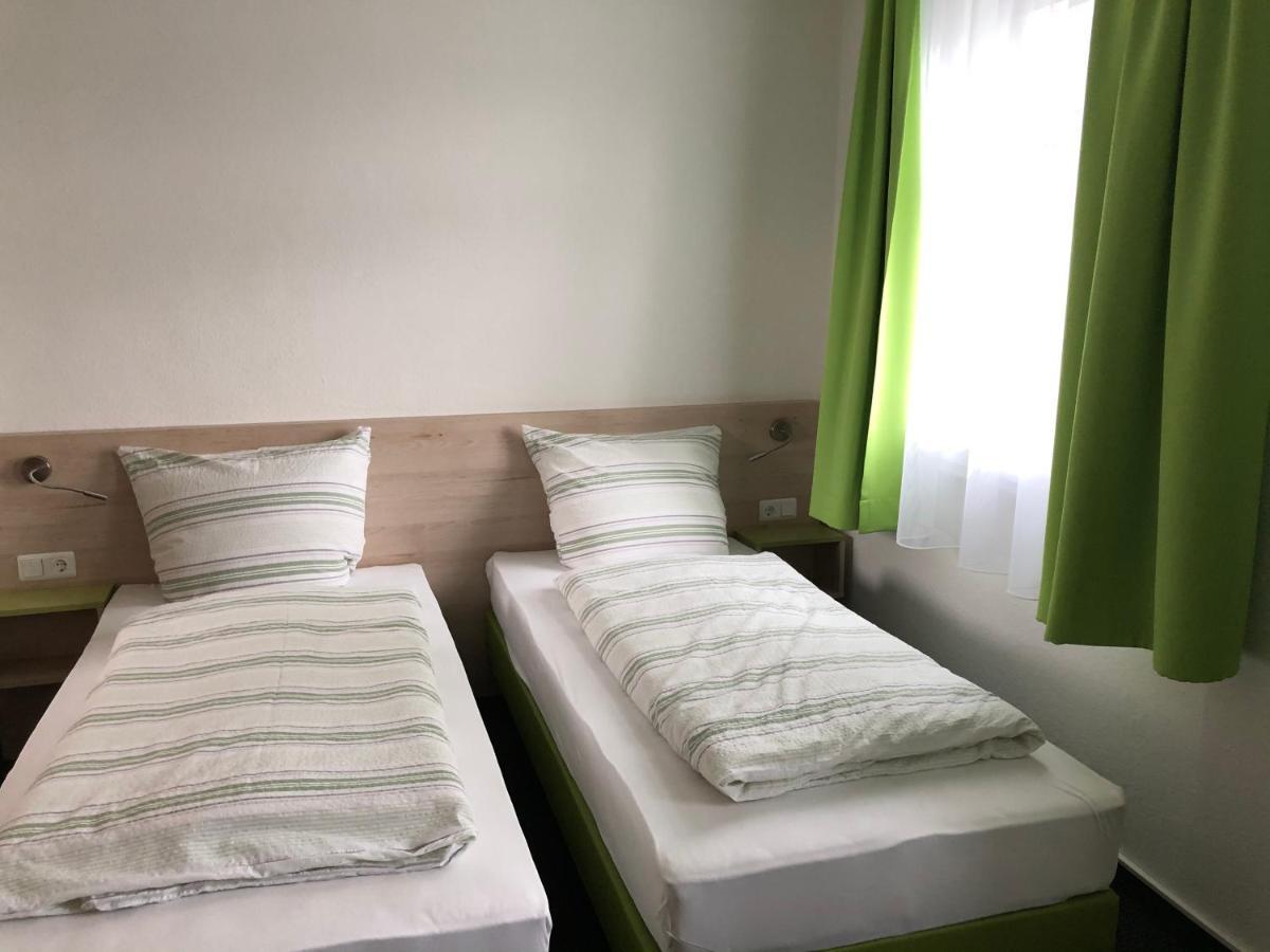 Burghotel Homberg ฮอมแบร์ก ภายนอก รูปภาพ