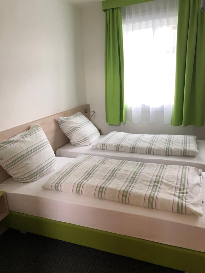 Burghotel Homberg ฮอมแบร์ก ภายนอก รูปภาพ