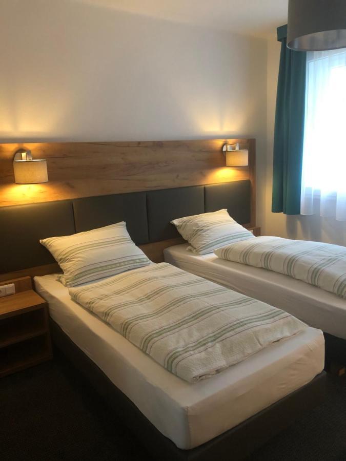 Burghotel Homberg ฮอมแบร์ก ภายนอก รูปภาพ