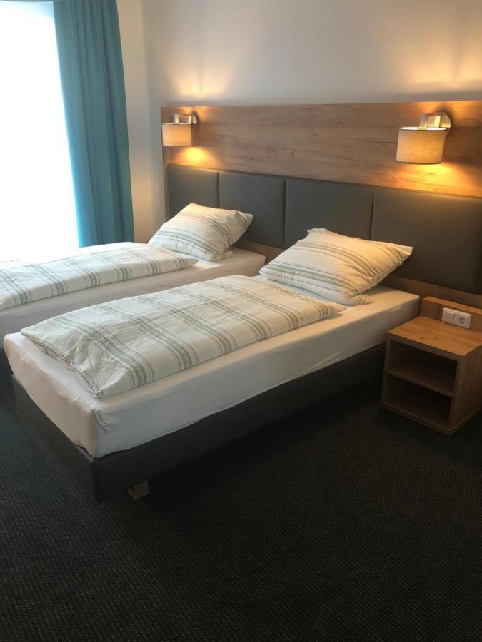 Burghotel Homberg ฮอมแบร์ก ภายนอก รูปภาพ