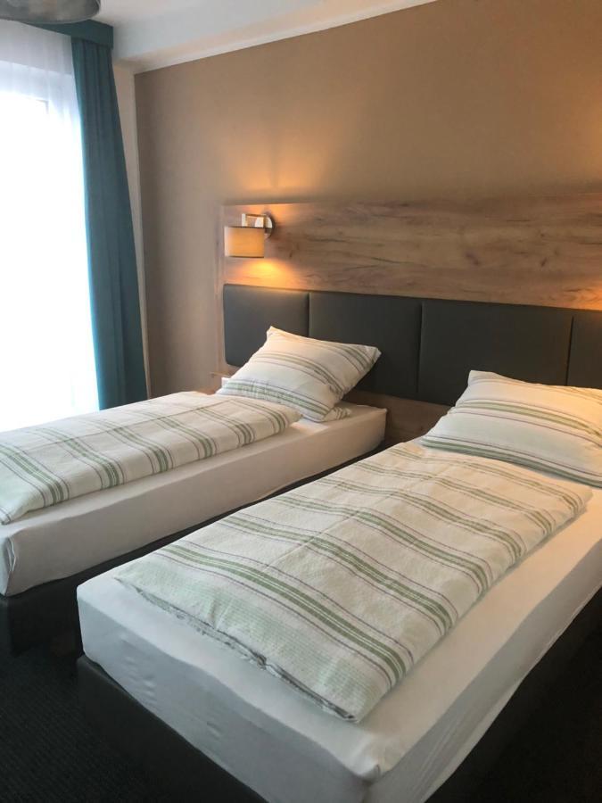 Burghotel Homberg ฮอมแบร์ก ภายนอก รูปภาพ
